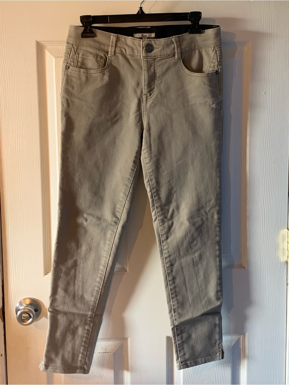 Bass Women’s Slim Straight Jeans in Khaki size 6